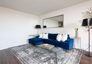 Skyline Views 1-Bedroom with Balcony and Pool