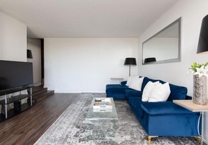Skyline Views 1-Bedroom with Balcony and Pool