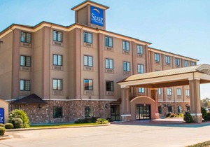 Sleep Inn and Suites at Six Flags