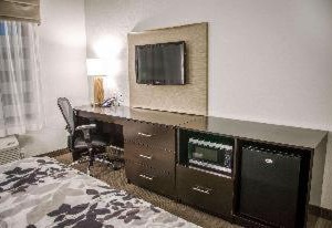 Sleep Inn & Suites Center
