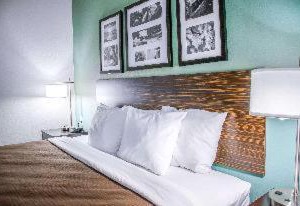Sleep Inn & Suites Center