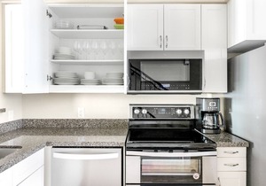 Smart Santana Row 2BR w/Gym, Pool, nr. Googleplex Campus, by Blueground