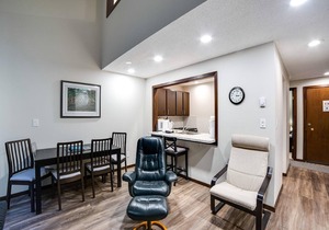 Snowater Condo #68 - Wi-Fi - Dishwasher - Sleeps 4