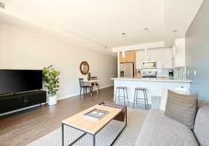 Sonder | University Park | Sleek 1BR + Indoor Pool