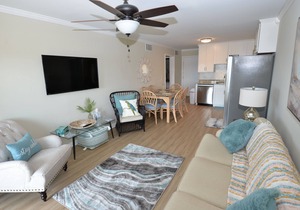 Southwinds J-10: 2 BR, 2 BA Condominium in Atlantic Beach, Sleeps 4