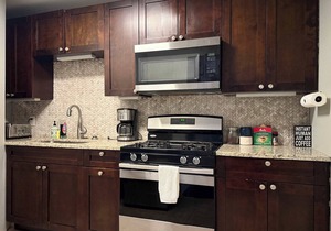 Spacious 2 Bed Condo with City View