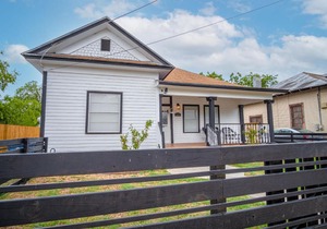 Spacious 4 BR Home Near River Walk 6 mins drive