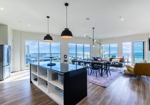 Spacious Beach Front Balcony | walking distance to ALL local hotspots