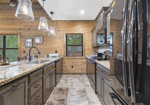 Spacious Family Cabin at Table Rock Lake! - Indian Point (C25)