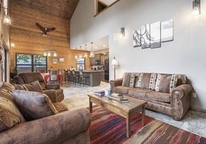Spacious Family Cabin at Table Rock Lake! - Indian Point (C25)