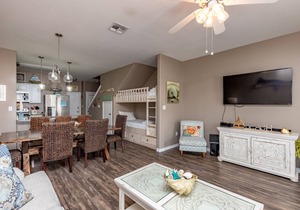 Spacious Family Retreat, Just a Short Stroll to the Beach w/2 Inviting Pools