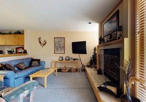 Spacious Ground-Level Condo with Ski Views, Shared Pool and Hot Tub