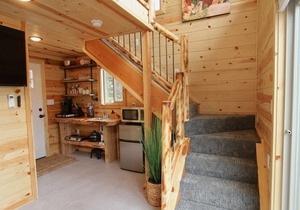 Stargazing in Bed, Glamping in a Zion Treehouse
