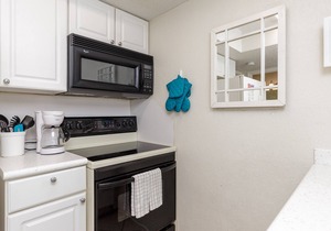 Steps from the Sand: Pet-Friendly, First-Floor Condo with a Private Patio