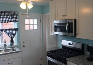Steps to Beautiful Brigantine Beach. n1st. Floor Unit with Private Porch.