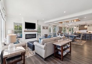 Stunning Home! Pool, Theater Room, Steps to Beach - 3 46th Avenue