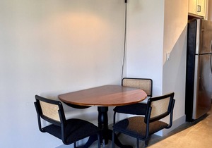 Sunny 1BR Apartment Walking Distance to Fiserv