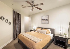 Sunny Ledgeview Retreat