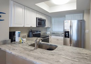 Sunswept 102 2/2 * Ground floor with Amazing View*Steps to the Beach*