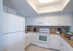 Sunswept 107 2/2 1ST Floor Condo* Nicely Updated with Gulf View*