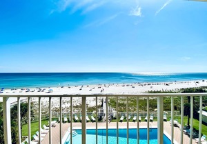 SunSwept 505 - 1BR/1.5BA Beachfront condo - Great Location!