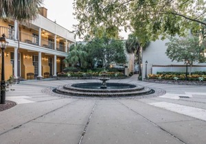 The Lodge Alley Inn, Charleston, South Carolina, Studio