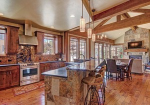 The Shores Lodge