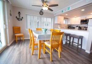Thunder Island 61B-Baywater 39th St, Free WiFi, Pool, Elev, W/D, AC