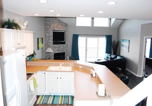 Top Floor, Building with Elevator, 4BR 3BA Unit