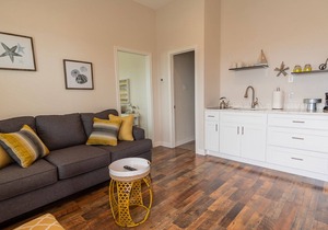 Top floor upscale contemporary space with great views and great location