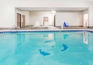 Travelodge by Wyndham Longmont