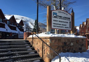 TRUE Ski-In/Ski-Out PARK CITY VACATION CONDO with MOUNTAIN VIEW!