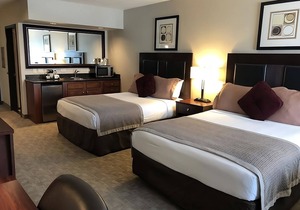 Ultimate Couple's Escape! 1 Comfy Unit and Pool.