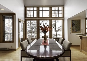 Ultimate Family Getaway with Resplendent Views sleeping up to 8 guests