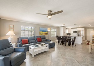 Unit 175- 2 Bedroom 2 Bathroom Gulf Side Club Corner Condominium