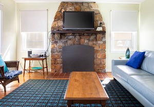 Unobstructed ocean views, steps to Scarborough Beach