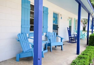 Valentine Lakeside Pet-friendly Cabin 6
