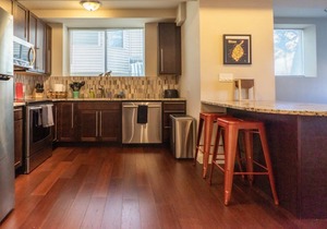 Vibrant CWE Escape | Prime Location/ABODEbucks