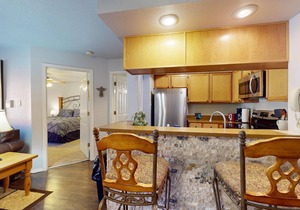 Walk to lifts | Easy Access | Wi-Fi | Mountain Spirits 215