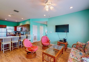 Walk to Sandfest , Shared Pool, Board Walk to Beach, Gulf Views