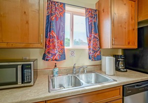 Walk2Old Town, 2bd/1ba, Large Yard, Pet Friendly!
