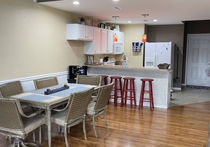 Waterfront Condo, Over-sized Loft, Sleeps 10, 2 Pools, Great Fishing and Golfing