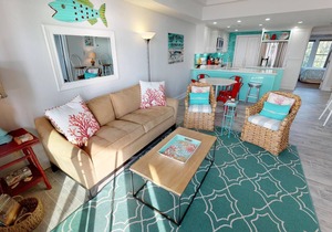 Waterfront condo w. resort amenities + unbeatable views!