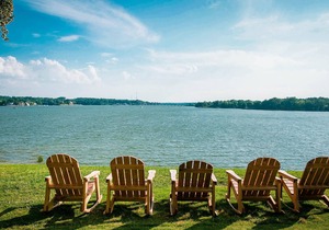 Waterview Family Style Two Bedroom Cabin #6 at Long Cove Resort - Flexible Cancellation! by RedAwning