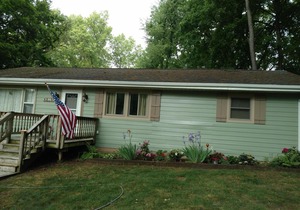 Welcome to Sister Lakes Michigan 4 Bedrooms, 1 & 1/2 Bath Dining RM