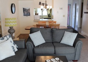 Well Appointed & Updated condo, Outside heated pool, Lovely patio