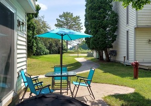 Well Appointed & Updated condo, Outside heated pool, Lovely patio