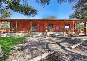 Wimberley Log Cabins Resort and Suites- Unit 7