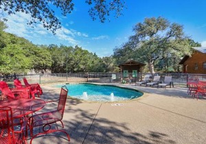 Wimberley Log Cabins Resort and Suites- Unit 7