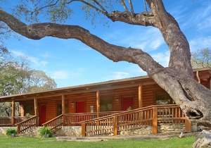 Wimberley Log Cabins Resort and Suites - Unit 5